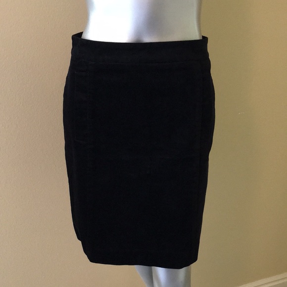 Ann Taylor Petite Velvet A-line skirt with pockets - Picture 3 of 10